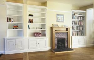 Traditional Alcove cupboards