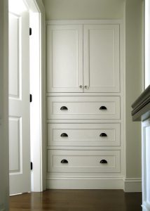 Alcove cupboard with drawers