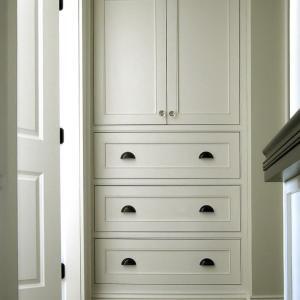 Alcove cupboard with drawers