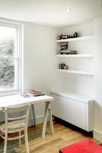 Contemporary floating alcove Cupboards and Floating shelves