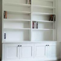 Double Built in alcove with twin column bookcase