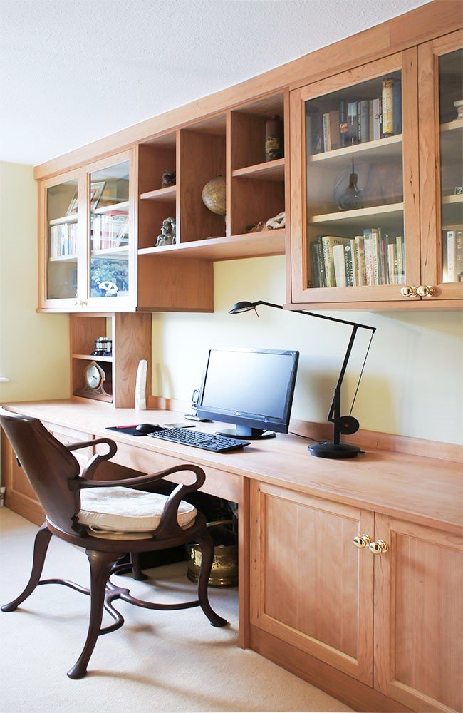 Gorgeous Fitted home office furniture in Cherry wood Built in