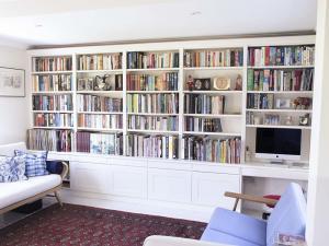 Modern fitted living room furniture