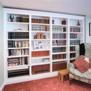 builti n bookcases floor to ceiling