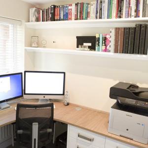 small built in home office