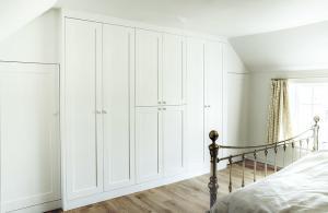 Built in wardrobes in shaker style