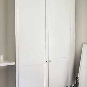 Bespoke fitted alcove wardrobes with shaker doors