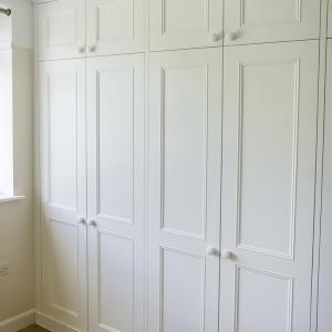 Fitted victorian wardrobes in an alcove