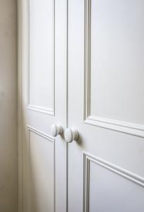 victorian door beading close up