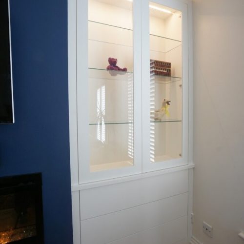 Alcove display cupboards with glass doors with lghting