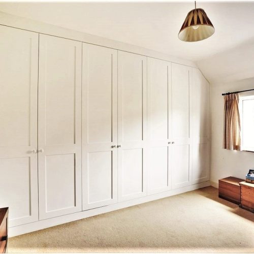 arge wall to wall fitted wardrobe in Bedroom
