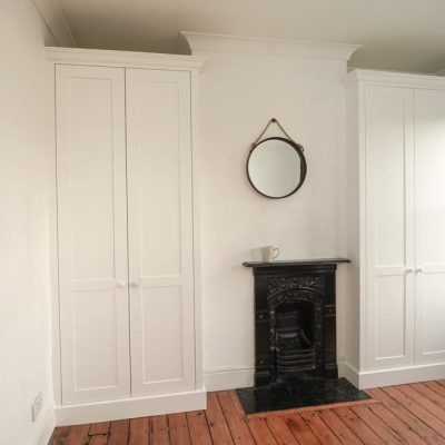 Shaker built in alcove wardrobe