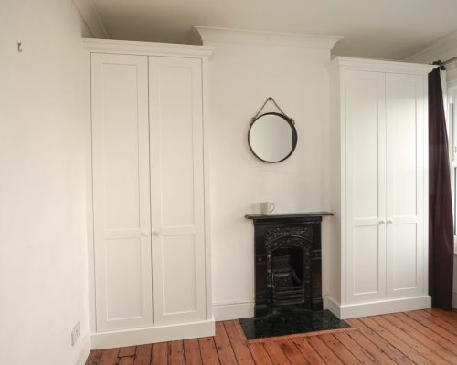 Shaker built in alcove wardrobe