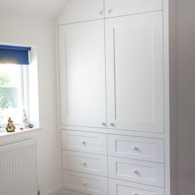 Shaker-wardrobe-with-drawers