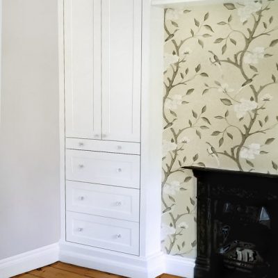 Shaker-wardrobe-with-drawers