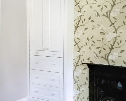 Shaker-wardrobe-with-drawers