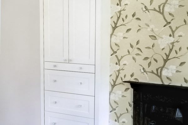 Shaker-wardrobe-with-drawers